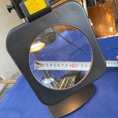 照明付き拡大鏡の画像
