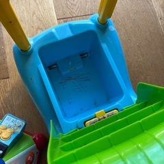 やみつきボックス&トーマスのキッズカーの画像