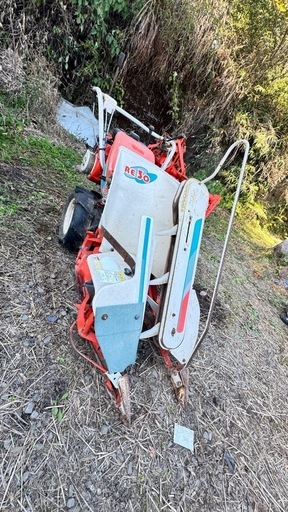 クボタRE30動力刈取機 バインダー