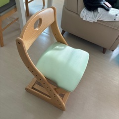 子供用
椅子 の画像