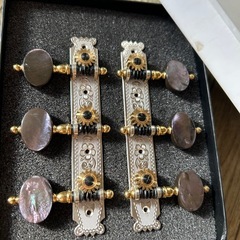 ロジャースの最高級クラシックギター用ペグ　糸巻きの画像