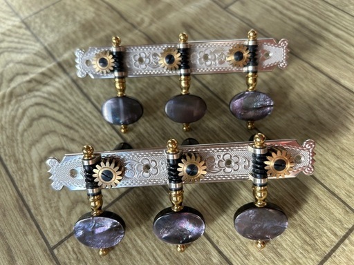 ロジャースの最高級クラシックギター用ペグ　糸巻き