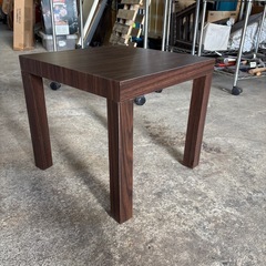 木製センターテーブルの画像