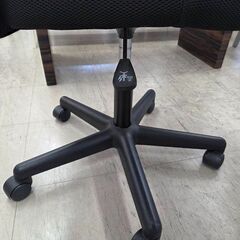 J8692 【リユースのサカイ柏店】 NITORI ニトリ オフィスチェア N ターゲット クリーニング済みの画像