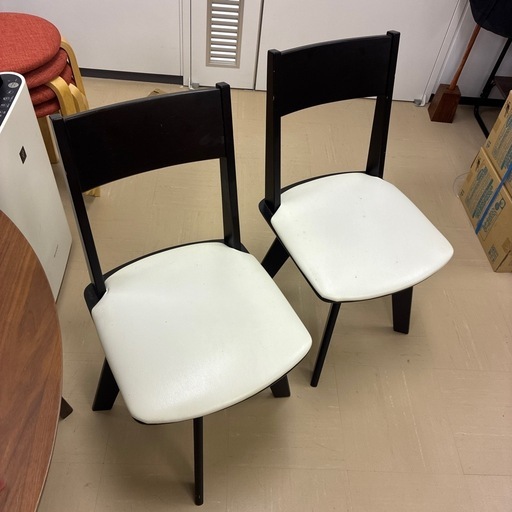 椅子2脚（バラ売り可能）