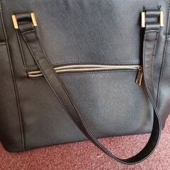 黒のシンプルトートバッグ ワンシーズン美品の画像