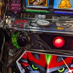 【パチスロ実機 】　 エウレカセブンAO　　コイン不要機付きの画像