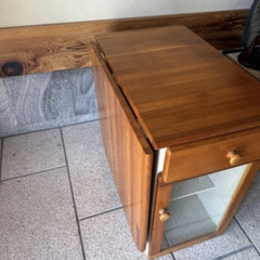 ミシン台の画像