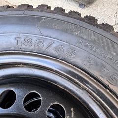 スパイクタイヤ 185/65/15の画像