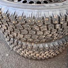 スパイクタイヤ 185/65/15の画像