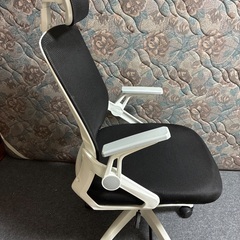 パソコンチェアの画像
