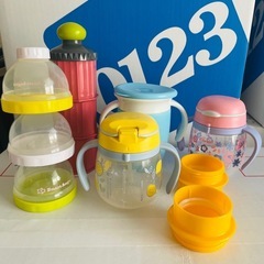 取りに来れる方　ファミリア　子供服　コップ類まとめての画像