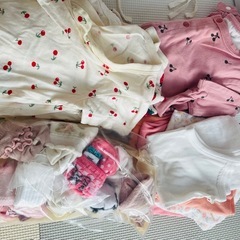 取りに来れる方　ファミリア　子供服　コップ類まとめての画像