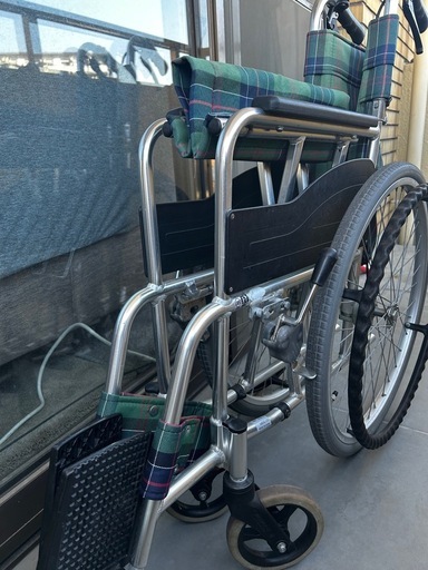 折りたたみ式介助用車椅子 チェック柄 折りたたみ式介助用車椅子 チェック柄