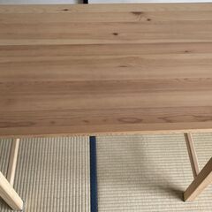 無印良品　パインテーブルと山善のパイプ椅子
