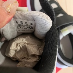 新品男の子スニーカー　Puma スニーカー ブラック/ホワイト 19センチの画像