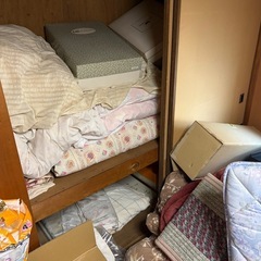 布団類大量の画像