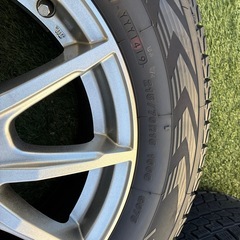 スタッドレスタイヤホイールの画像