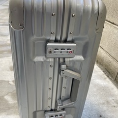 スーツケース　キャリーケースの画像