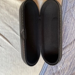 オークリーサングラスケースの画像