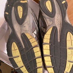 テニスシューズの画像