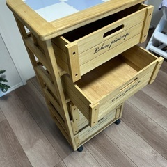 不二貿易の桐製5段チェスト　の画像