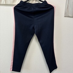 140サイズ　ジャージの画像