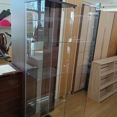 ★リユースのサカイつくば店★TK7490  ガラスコレクションケース クリア H162×D37×W43 クリーニング済みの画像