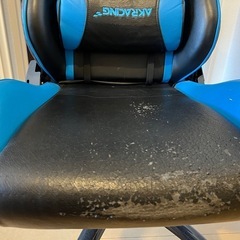 ゲーミングチェアの画像