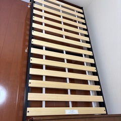 【組み立てのみ未使用】シングルベッドフレームの画像