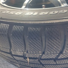 215/60r16 　SUV用スタッドレス　TOYOトランパスtxの画像