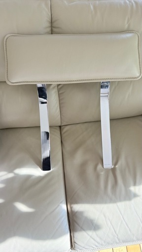 NITORI ショップ ロゾシリーズ本革 3人掛けソファ、ヘッドレスト付き