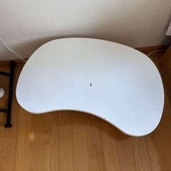 ホワイトローテーブル　傷ありの画像