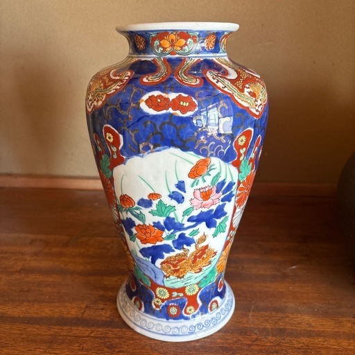 有田焼（伊万里焼）飾り壺 色絵 花紋 高級陶器 (ともりん3) 佐土原の