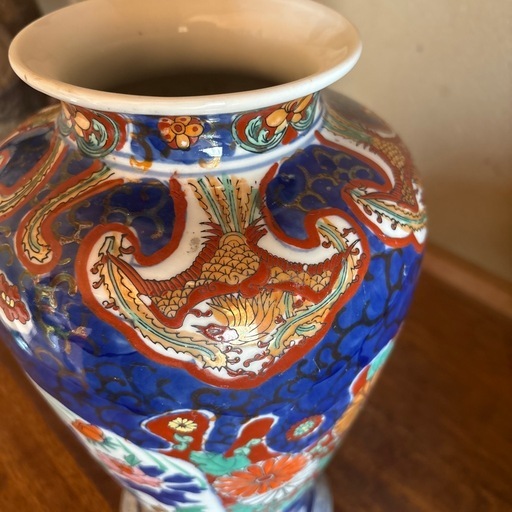 有田焼（伊万里焼）飾り壺 色絵 花紋 高級陶器 (ともりん3) 佐土原の