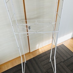😊伸縮性ランドリーラック😊お引き取りの早い方優先とさせて頂きます😊の画像