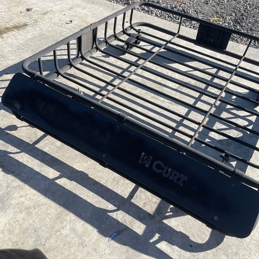 交渉中　
CURT　カーゴキャリア　ルーフキャリア　ルーフカーゴ　カーゴボックス