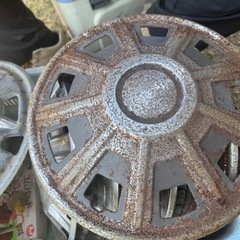 旧車 ホイールキャップ 鉄の画像