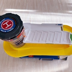 トミカビルの画像