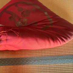 厚みのある座布団1枚400円 12枚ありますの画像