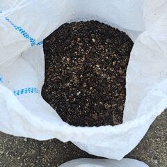 残土　園芸土　庭土の画像