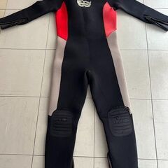 ワールドダイブスーツ＋無名メーカー 女性用合計2着の画像