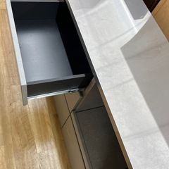 キッチンカウンター ステンレス天板グレー のご紹介です！  の画像