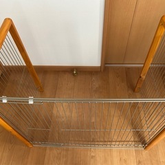 ストーブガードの画像