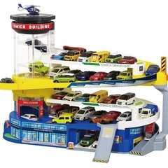 ダブルアクショントミカビル　パーキングの画像