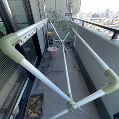 布団干しの画像