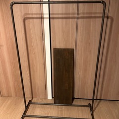 アイアンハンガーラック 衣類収納の画像