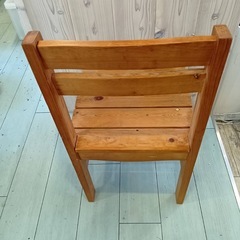 【2脚セット】パイン材の木製ダイニングチェア（カントリー調・ナチュラル）の画像