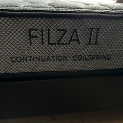 シングルベッドフレーム＋マットレス　セットの画像