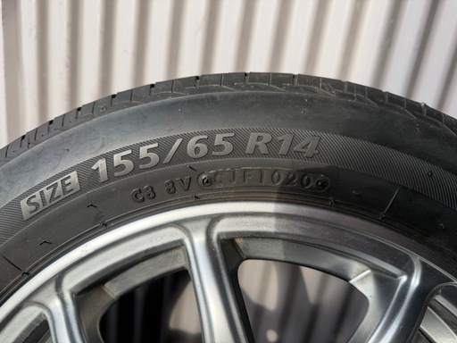 軽自動車　タイヤホイール　4本